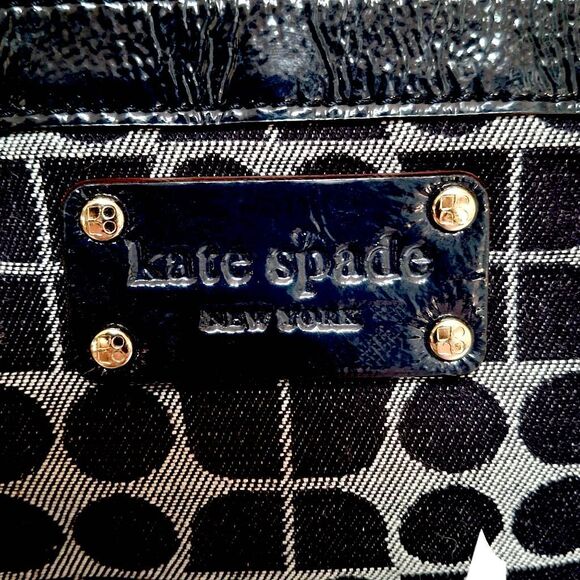 Vintage Kate Spade Clutch | Navy Logo Canvas with Patent Leather Trim | Red Inte - Picture 4 of 8